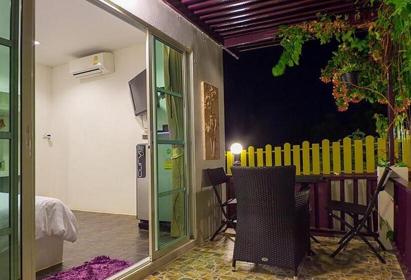 The Light House Resort   Kohlarn เดอะไลท์เฮ้าส์รีสอร์ท เกาะล้าน