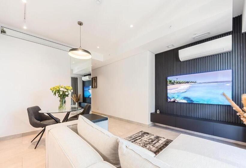 Urban Luxury At The Rubik