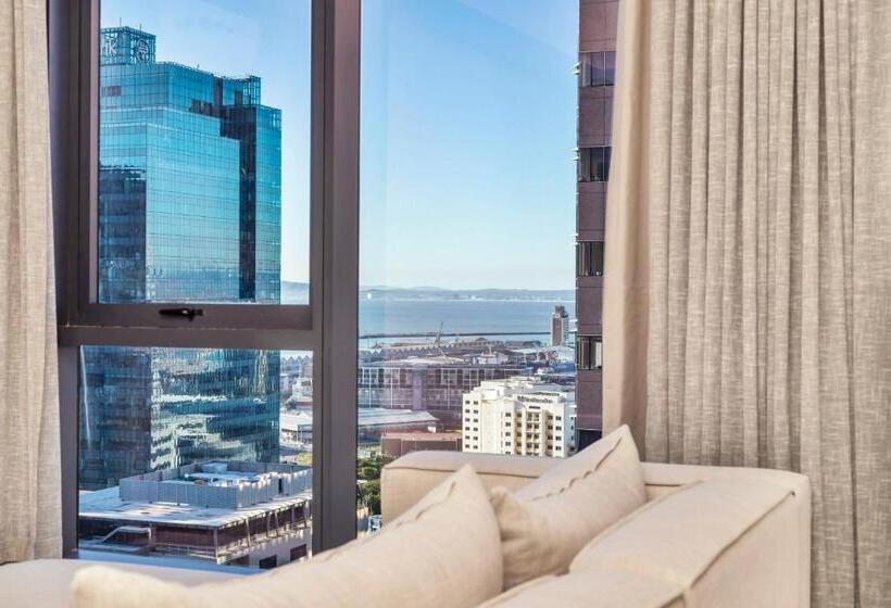 Urban Luxury At The Rubik