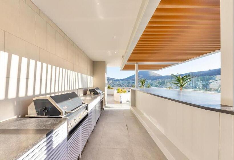 Urban Luxury At The Rubik