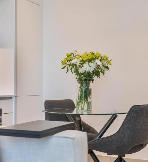 Urban Luxury At The Rubik