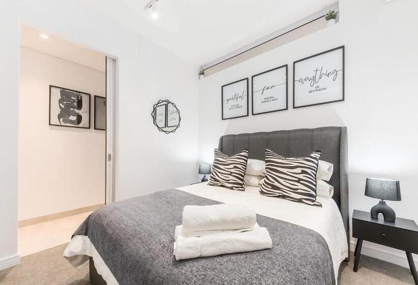 Urban Luxury At The Rubik