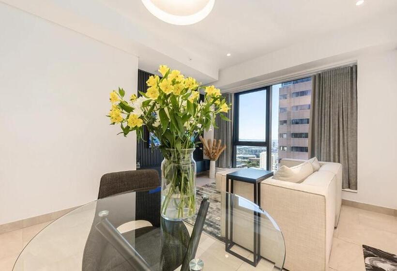 Urban Luxury At The Rubik