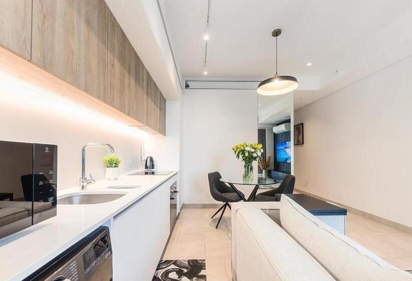 Urban Luxury At The Rubik