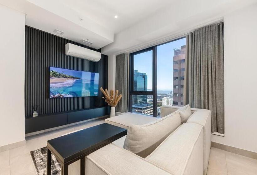 Urban Luxury At The Rubik