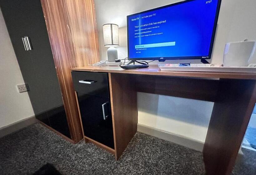 Adelphi Rooms Preston