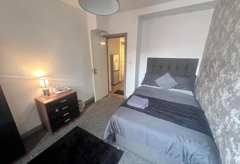 Adelphi Rooms Preston