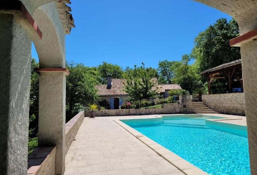 Bed and Breakfast Chez Berger, Ruime 2 Persoonskamer Met Kingsize Bed