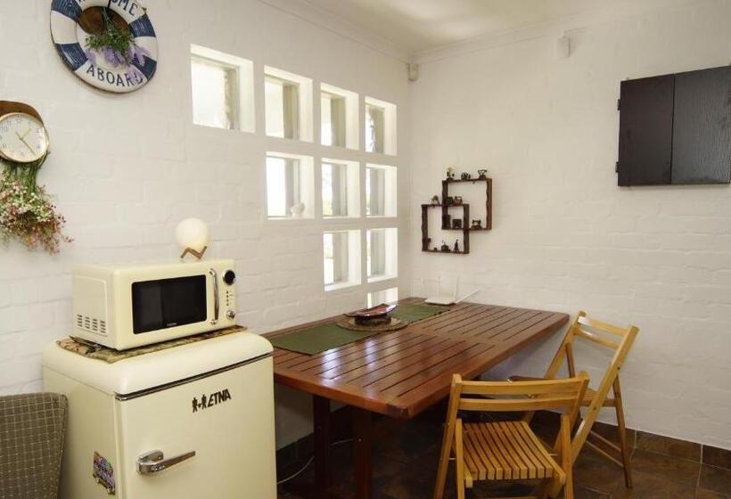 مبيت وإفطار Dutch African Breeze