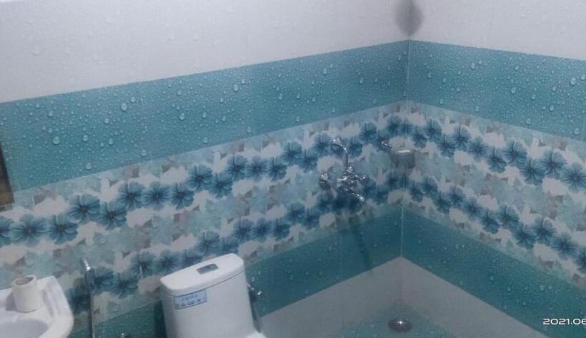 مبيت وإفطار Feroz Homestay Ladakh By Lexstays