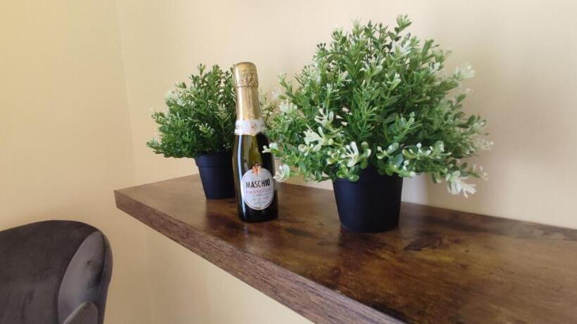 ベッドアンドブレックファースト Fevi Rooms