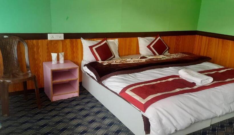 Bed and Breakfast Full Moon Cottages Pangong Ladakh By Lexstays