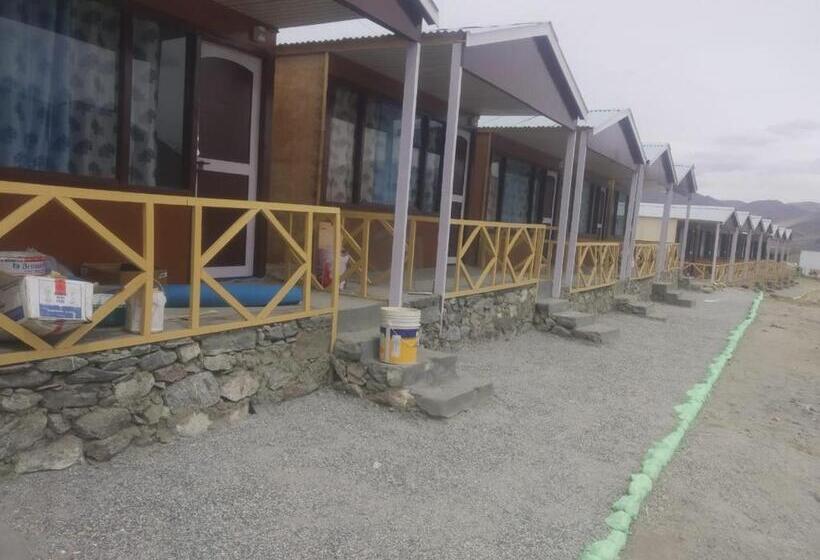 Bed and Breakfast Full Moon Cottages Pangong Ladakh By Lexstays