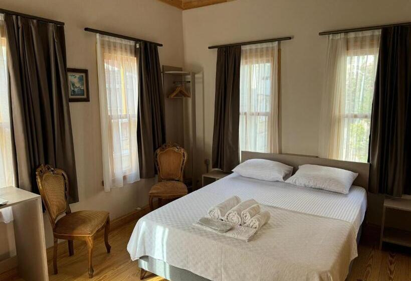 تختخواب و صبحانه Hanflats