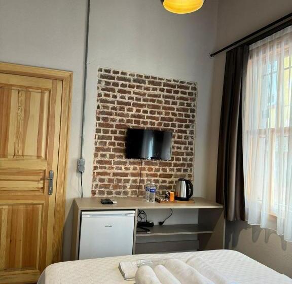 تختخواب و صبحانه Hanflats