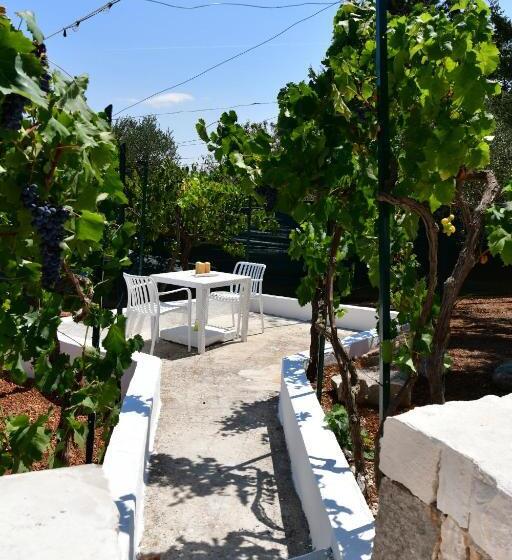 住宿加早餐  Lamarossa Trulli&suites