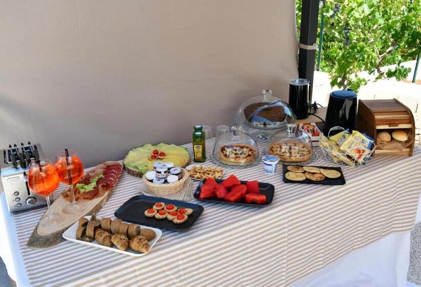 住宿加早餐  Lamarossa Trulli&suites