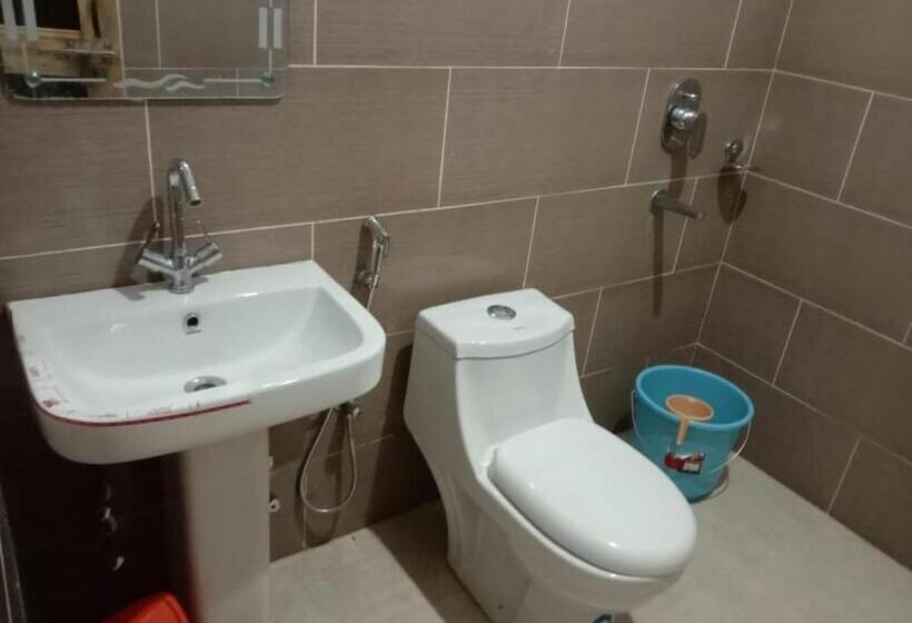 Bed and Breakfast Orie Guest House Ladakh By Lexstays