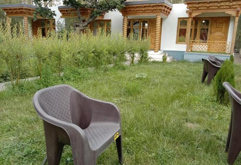Bed and Breakfast Orie Guest House Ladakh By Lexstays