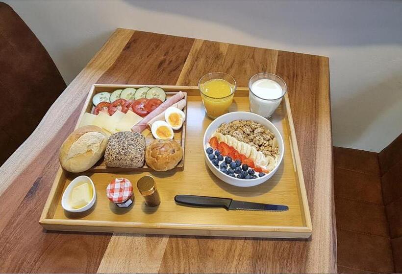 住宿加早餐 The Shed