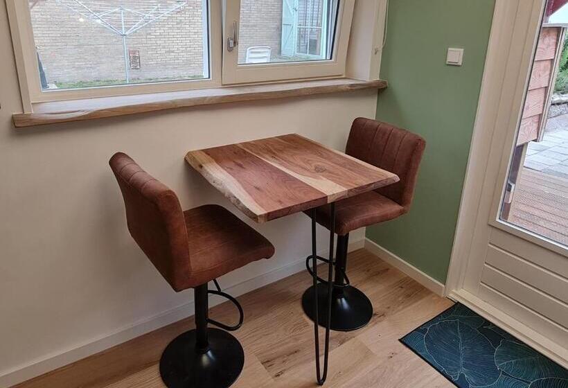 住宿加早餐 The Shed