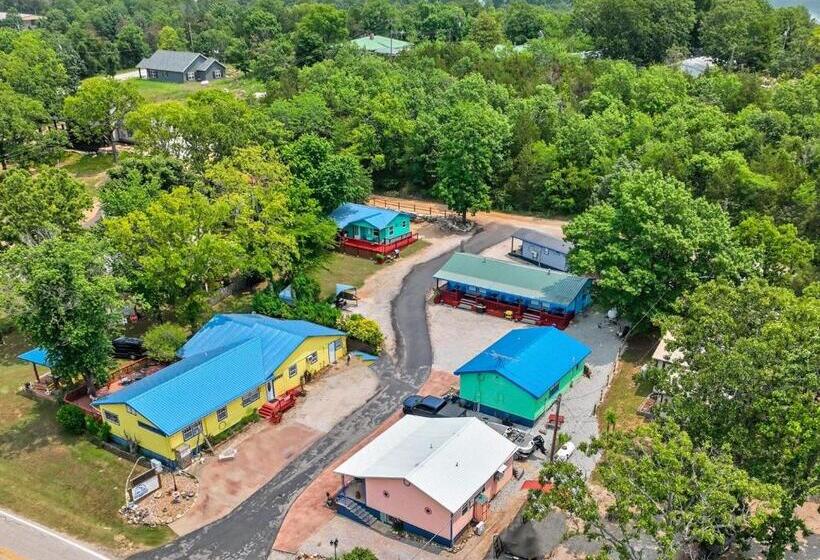 Diamond City Lakeside Resort