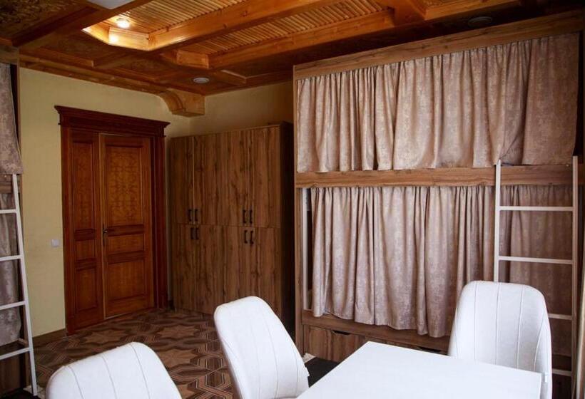 Hostel Qal Ai Khujand