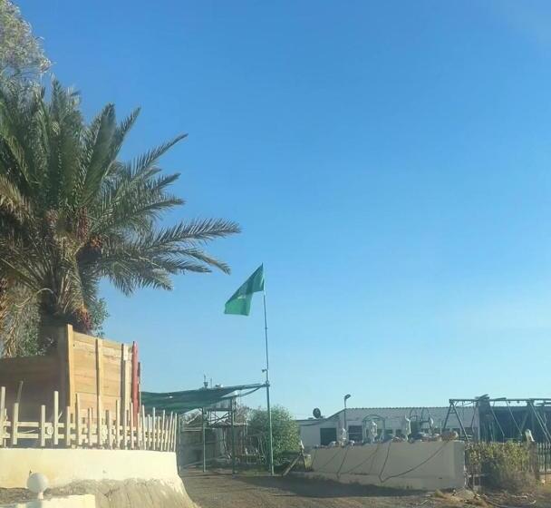 فندق شالية ومزرعة نجمة وقمر