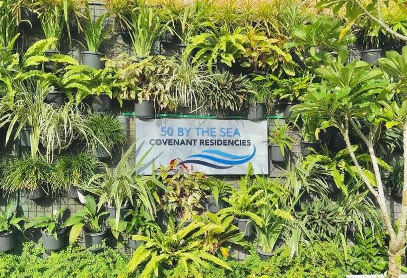 酒店 50 By The Sea