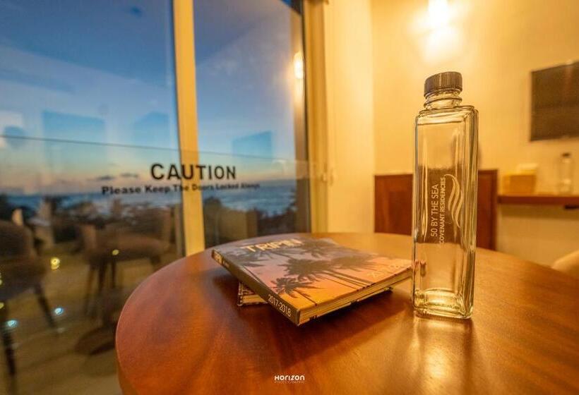 فندق 50 By The Sea