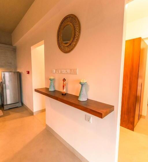 酒店 50 By The Sea