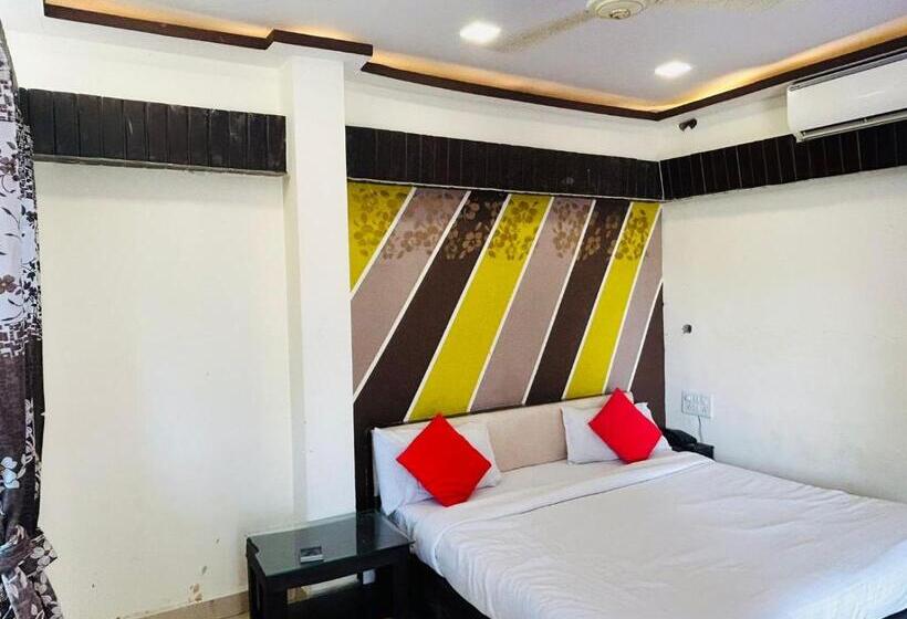 ホテル Anika By Kalonji