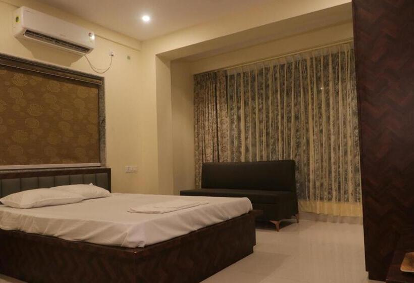 Отель Celebration Guest House