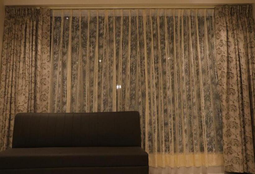 Отель Celebration Guest House