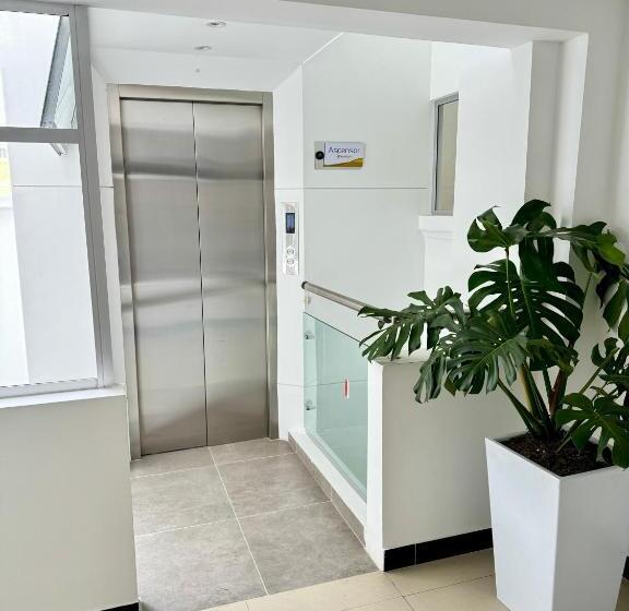 ホテル Ciudad Bendita