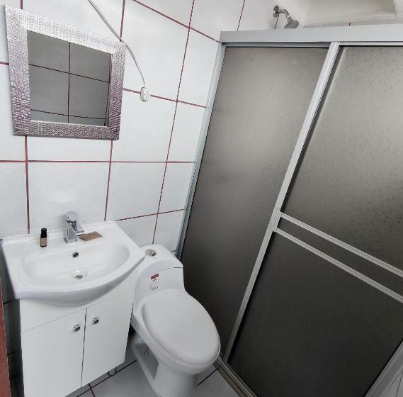 فنادق الكبسولة Casa Barcelona San Luis Potosí