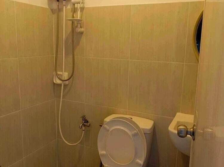 هتل Ecoland 88 Apartelle & Suite