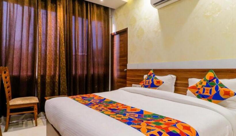 فندق Golden Velvet