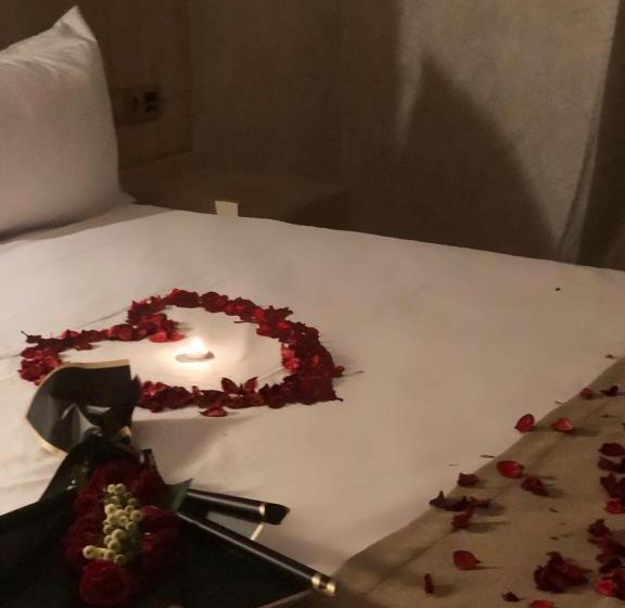 هتل Hôtel Césarée