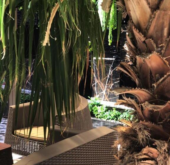 هتل Hôtel Césarée