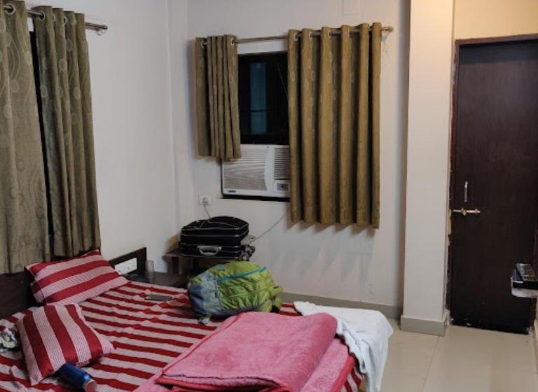 בית מלון כפרי Malwa Residency Ahmedabad