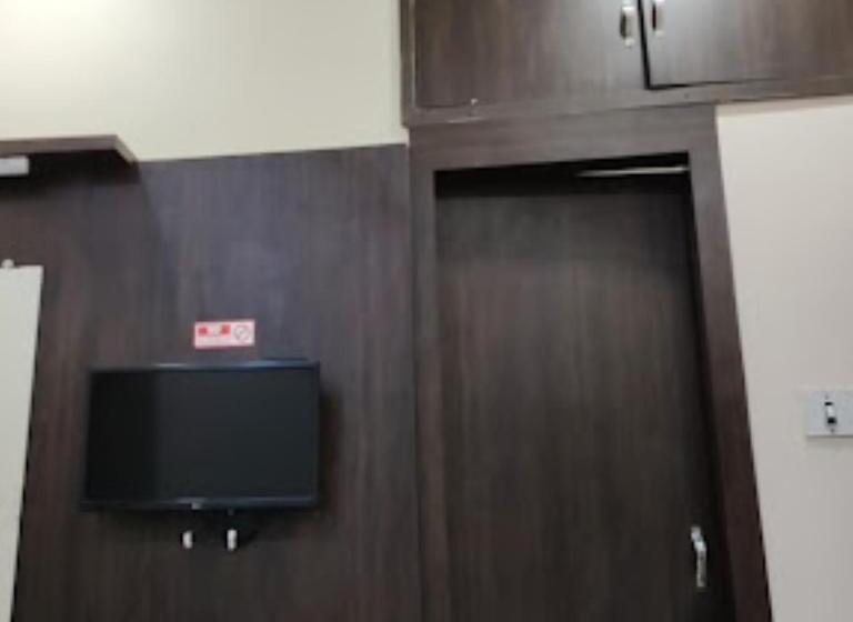 בית מלון כפרי Malwa Residency Ahmedabad