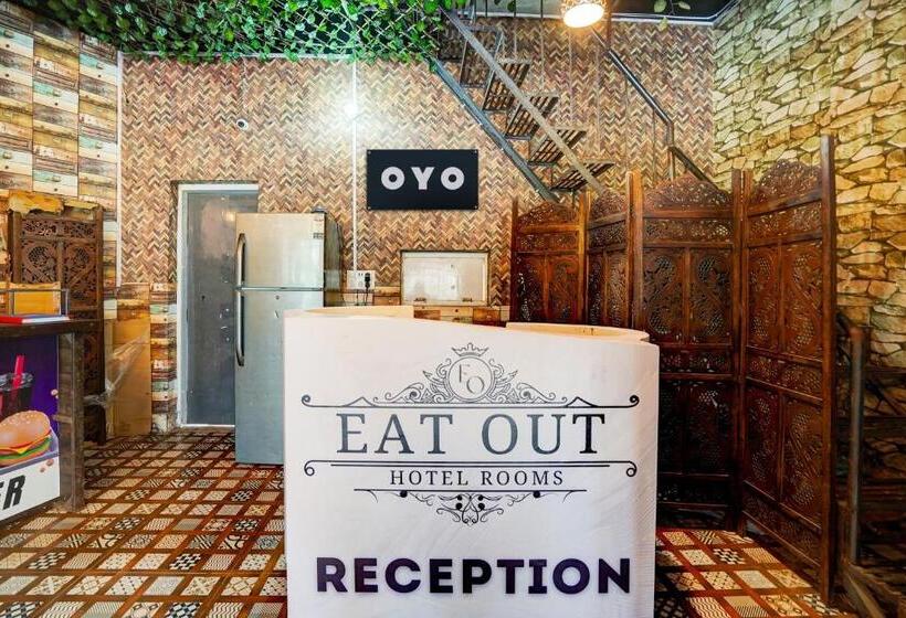 Отель O Eat Out Cafe & Rooms
