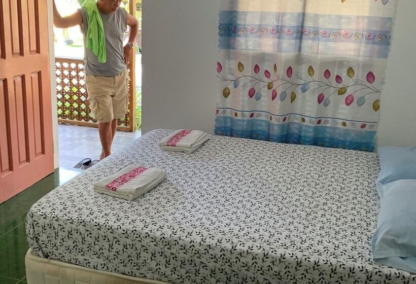 호텔 Palanas White Sand Beach Resort