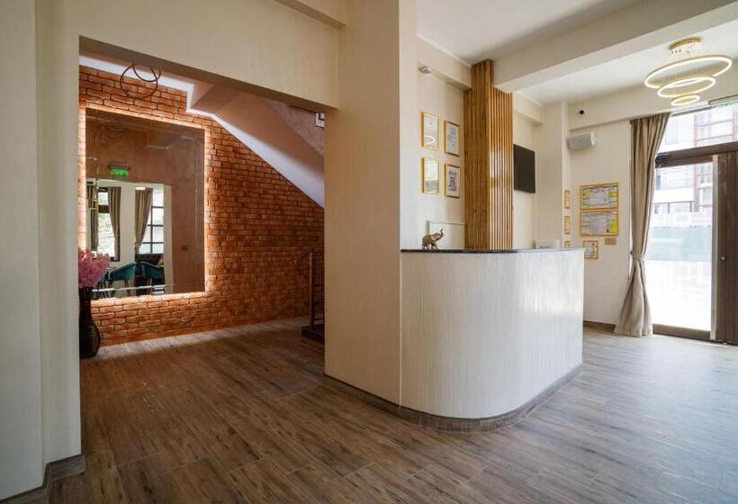 호텔 Pensiunea Natalya