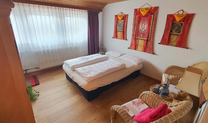 酒店 Seminarhaus Arya Maitreya