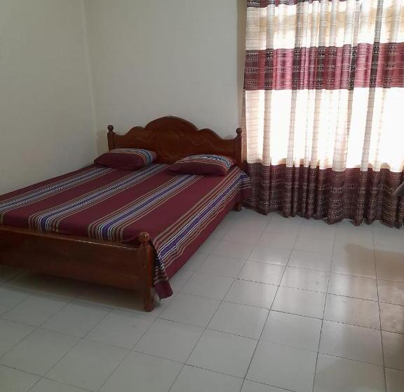 فندق Seven Star Guest Inn