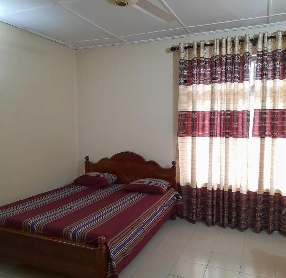 فندق Seven Star Guest Inn