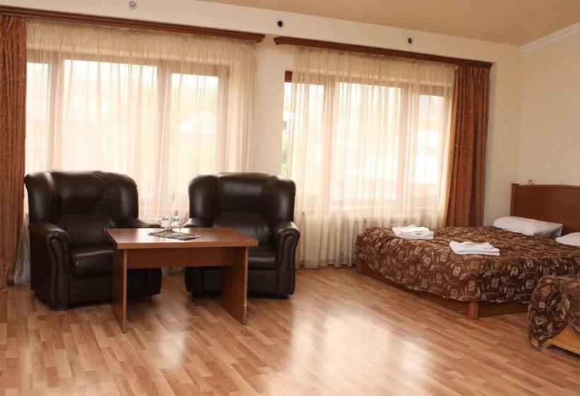 Отель Sh Resort