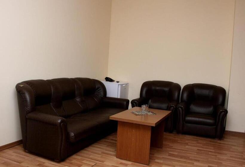 Отель Sh Resort